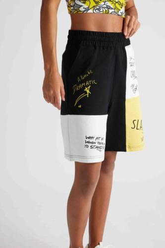 06-06-23 Female mockups0546